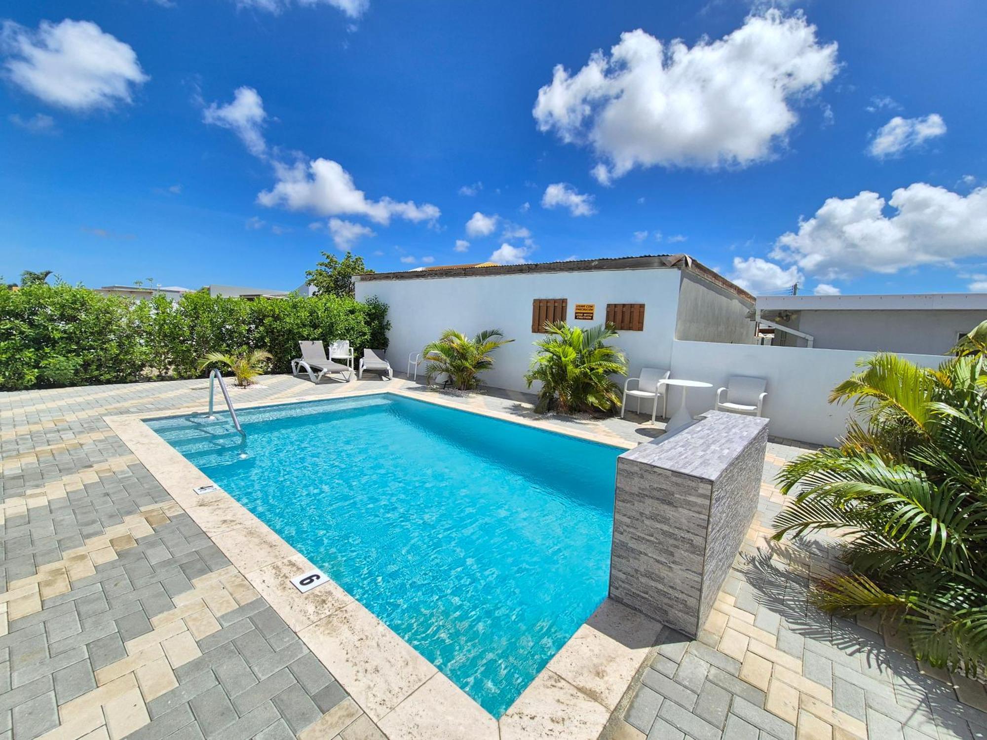 Ocean Breeze Apartments In Aruba Oranjestad Kültér fotó