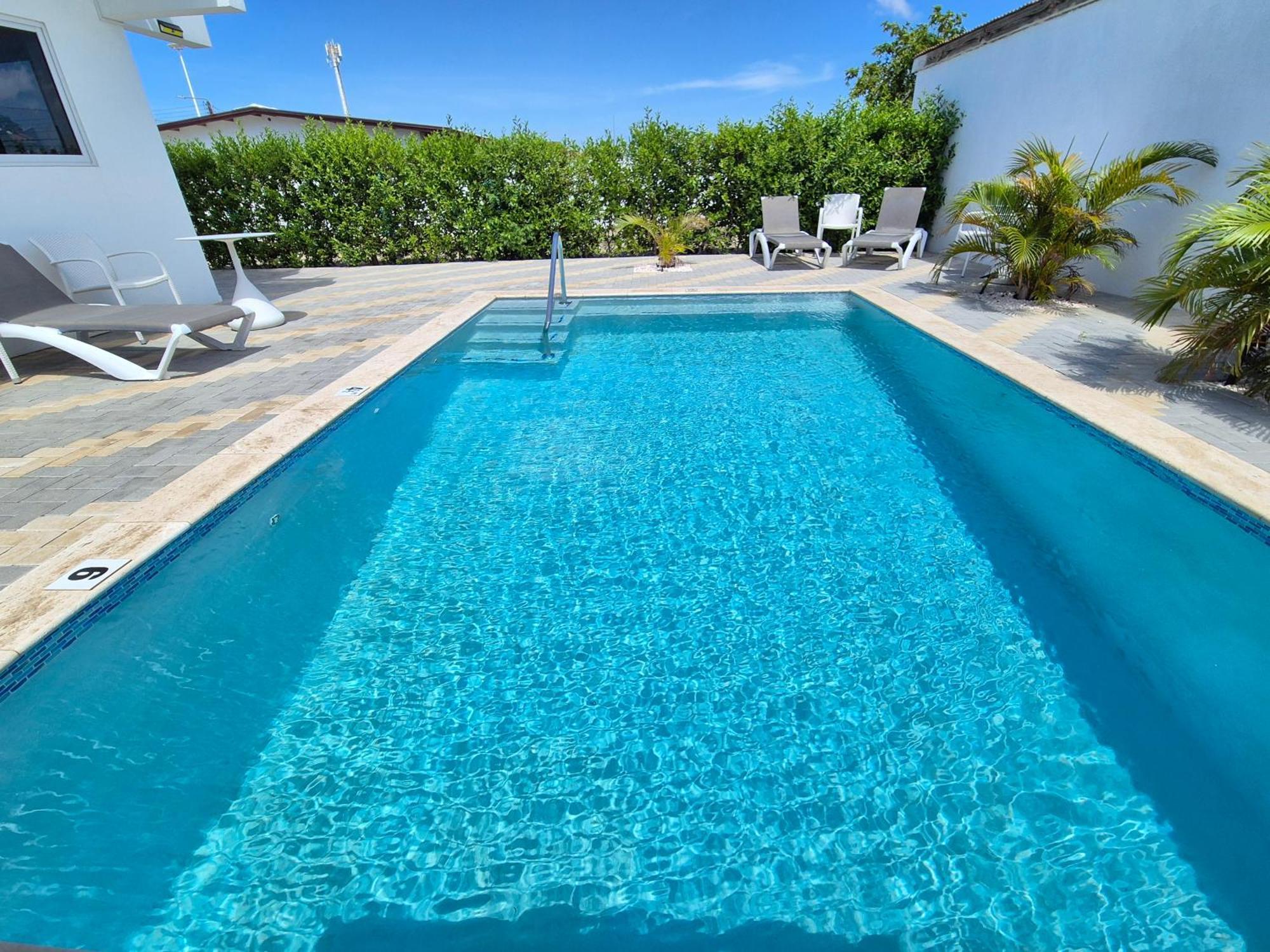 Ocean Breeze Apartments In Aruba Oranjestad Kültér fotó